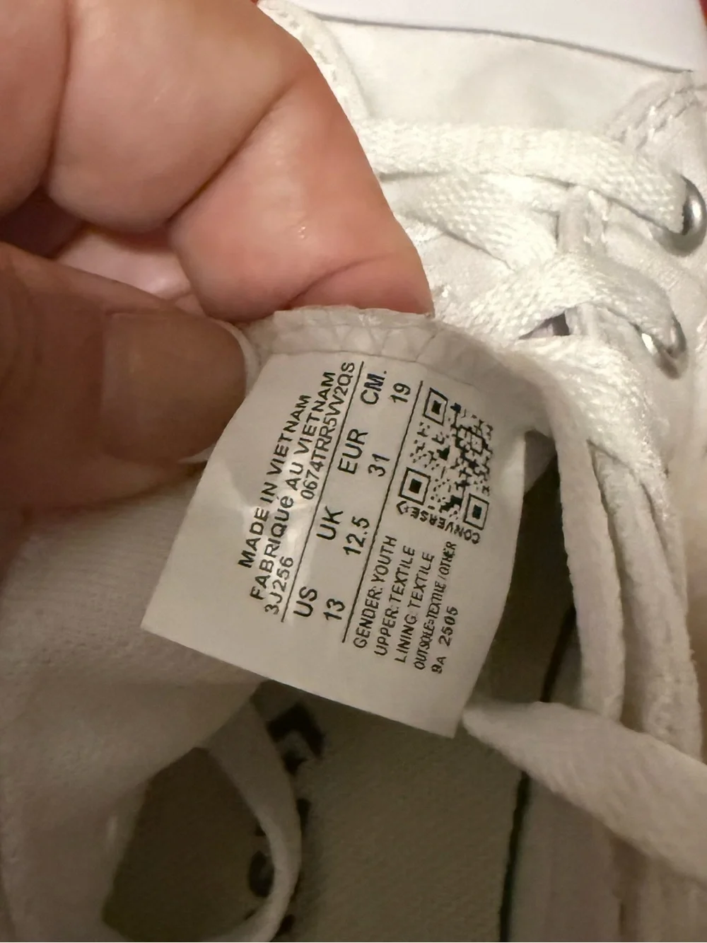 Converse Kids White Canvas Low-Top Sneakers with Red Accent